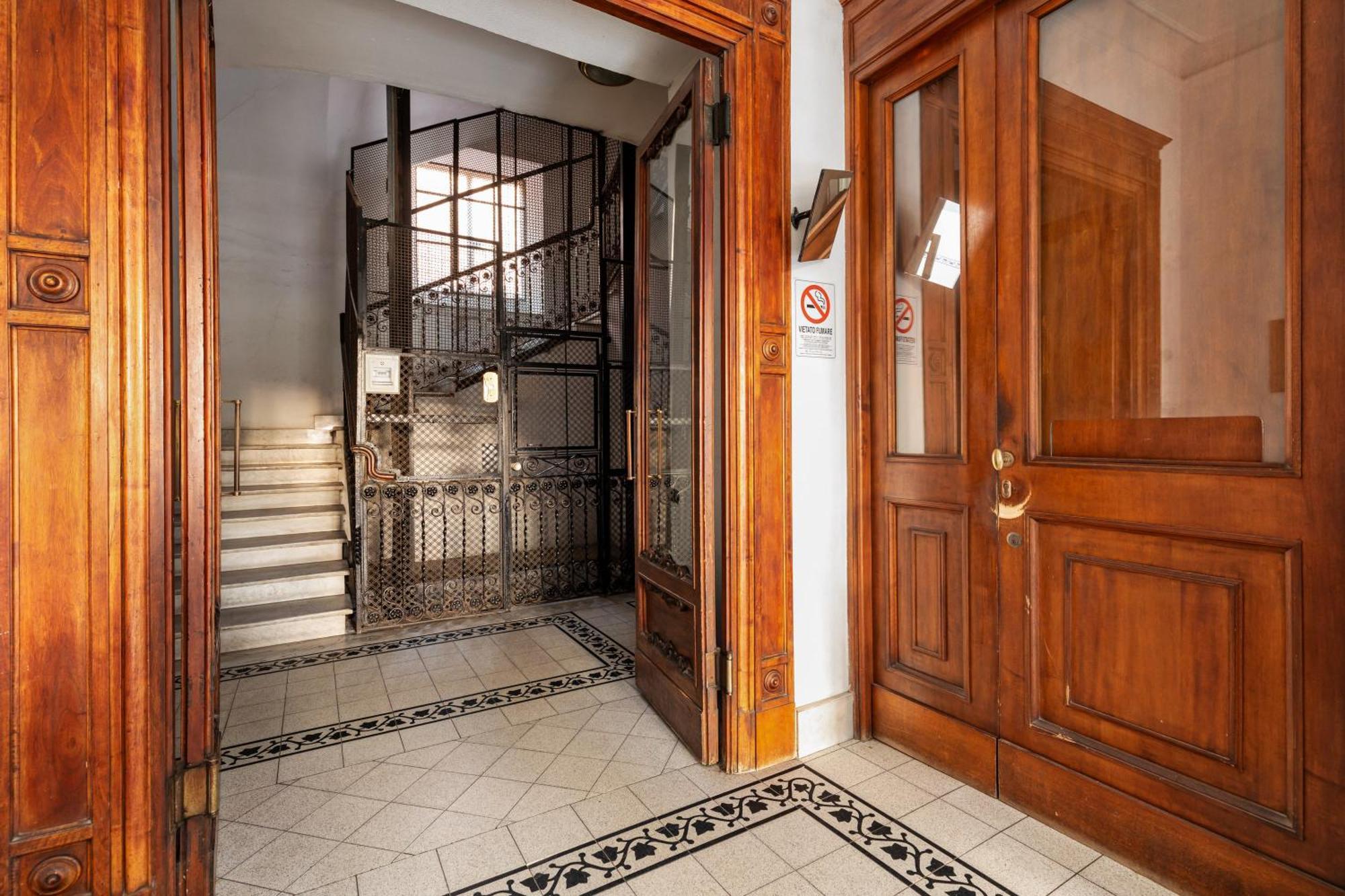 רומא Adriana Boutique Guest House מראה חיצוני תמונה